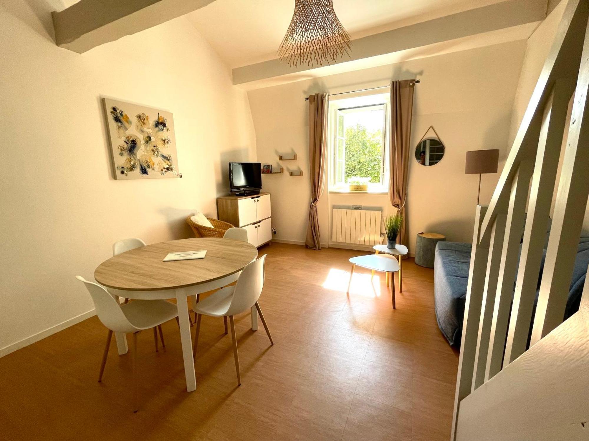 Proche Cure Thermale ,2 Couchages 160, Duplex 39M2 Rochefort  Luaran gambar